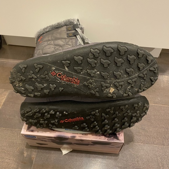 Columbia winter boots - Picture 3 of 12